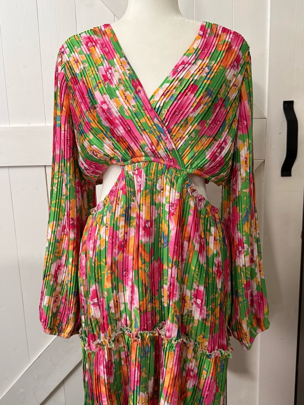 Floral Cutout Long-Sleeve Maxi Dress - Pink & Green